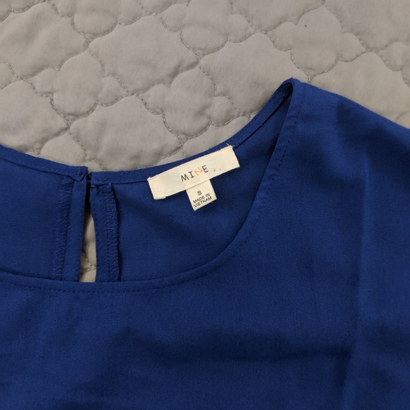 Blue top - Picture 3 of 3